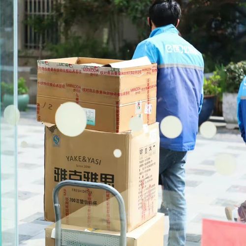 上海飲品業自救實錄 老板一線送外賣，大區經理通宵拉貨